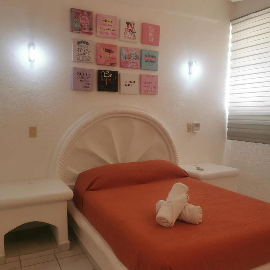 2 Bedroom Apartment With A/C Wi-Fi Best Location! Zihuatanejo Kültér fotó